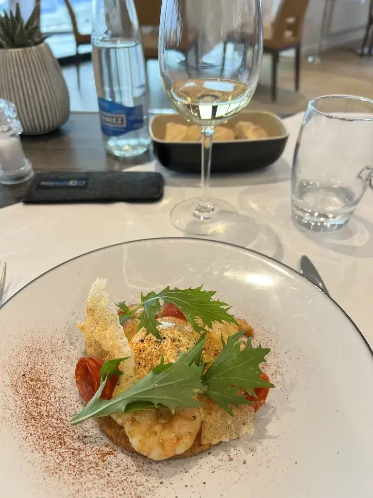 Heather Miller_Lake Side_Neuchâtel_review