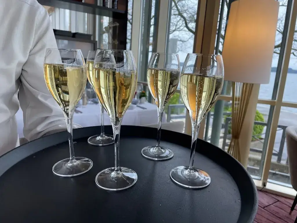 Patrice Simon.-V._O'terroirs_Neuchâtel_reseña