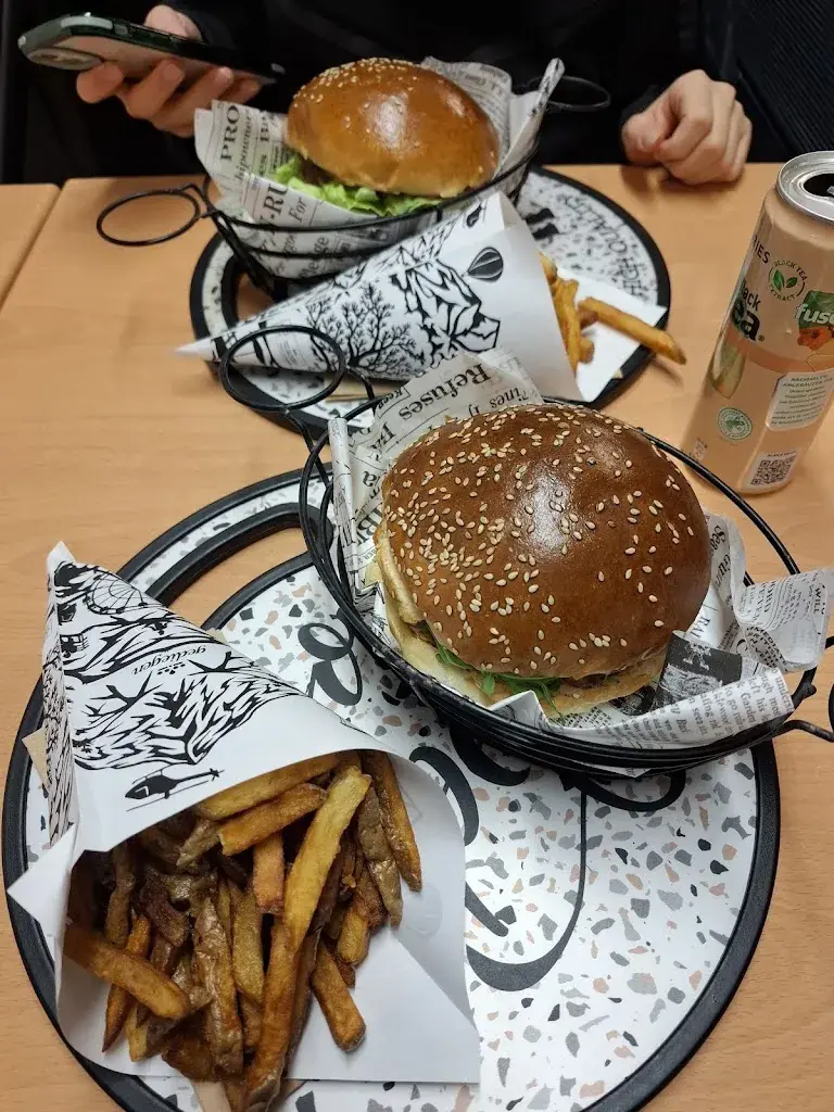 Gianluca Di Napoli_Le Repaire Kebabs & Burgers Maison_Cernier_recensione