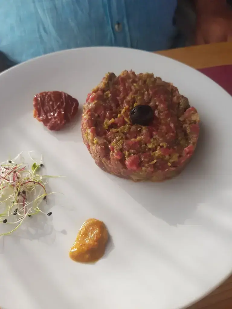 Buvette Piscine d'Engollon restaurant in Engollon