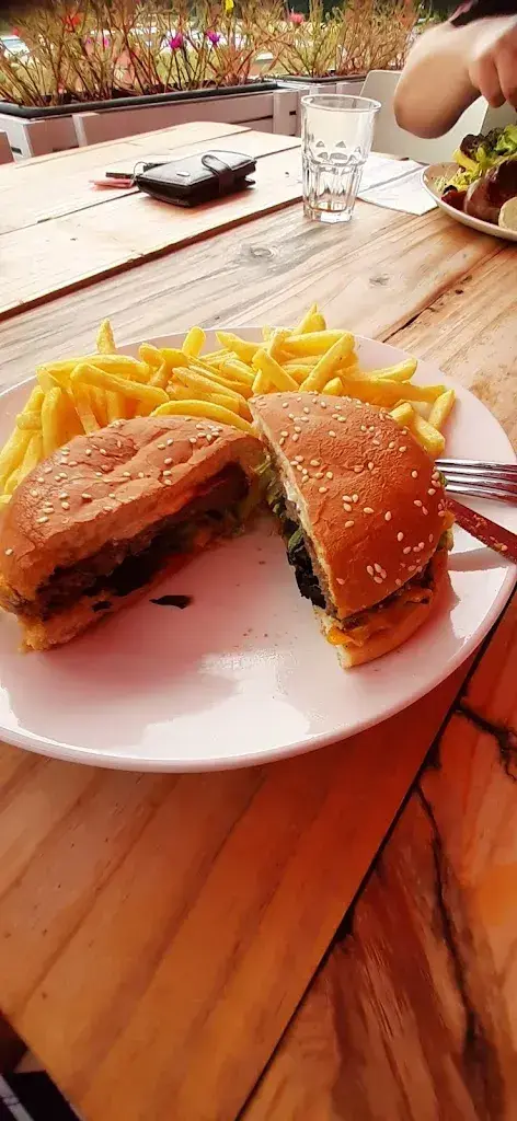 Menu_Buvette Piscine d'Engollon_Engollon_image_7