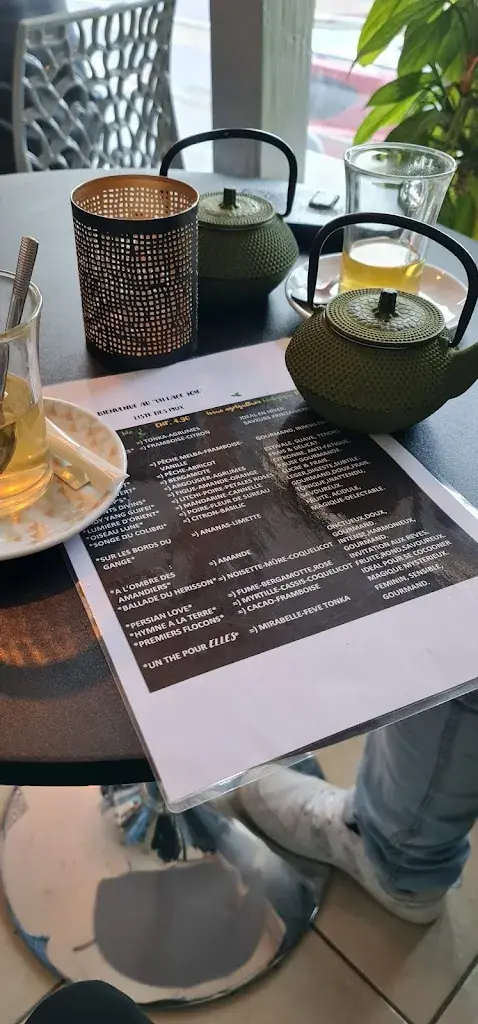 Christine Zago_Le Village Joie_Les Geneveys Sur Coffrane_recensione