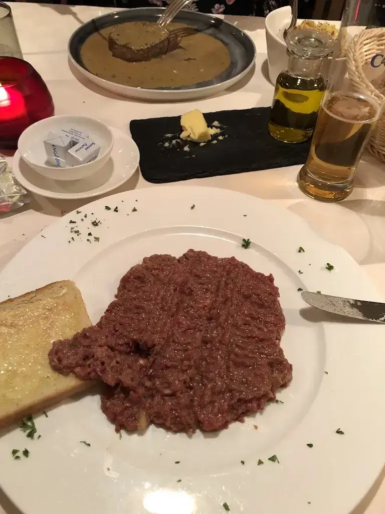 Klaus K_Restaurant Donatz_Samedan_avis