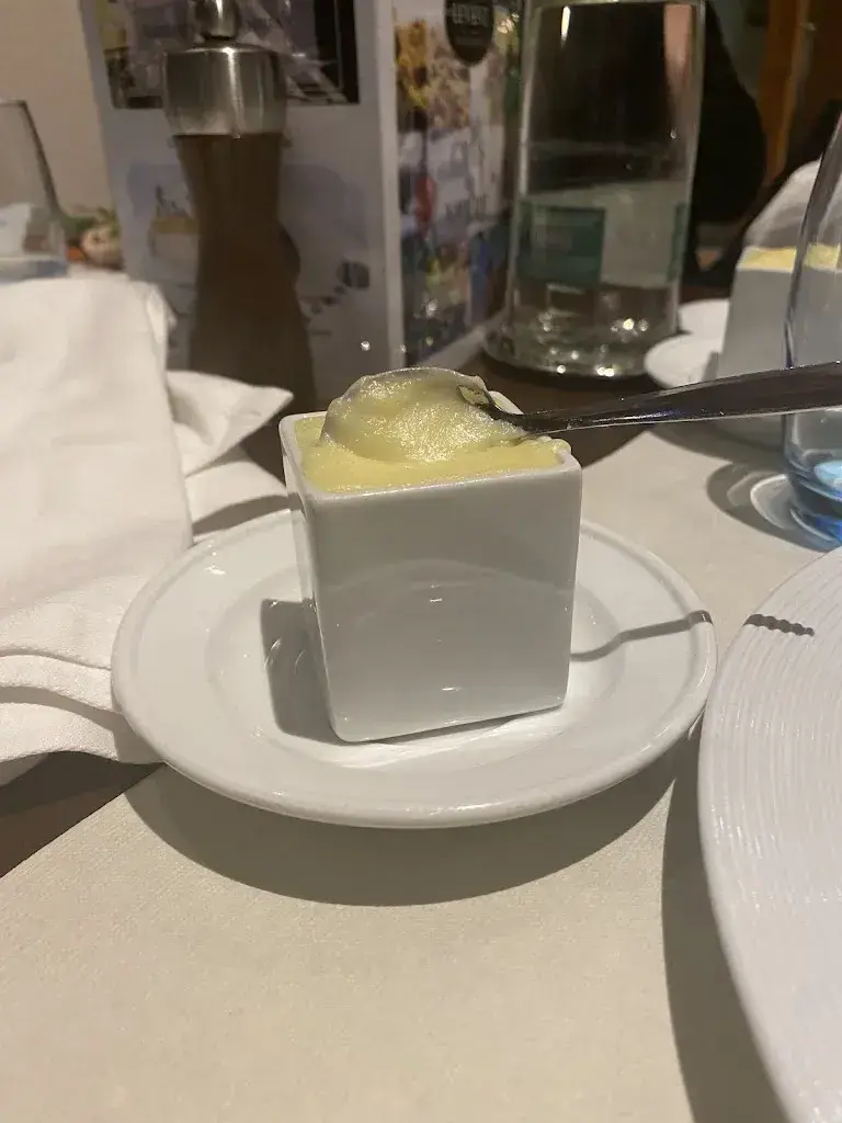 Jerome G_Café du Levant_Aire-la-Ville_review