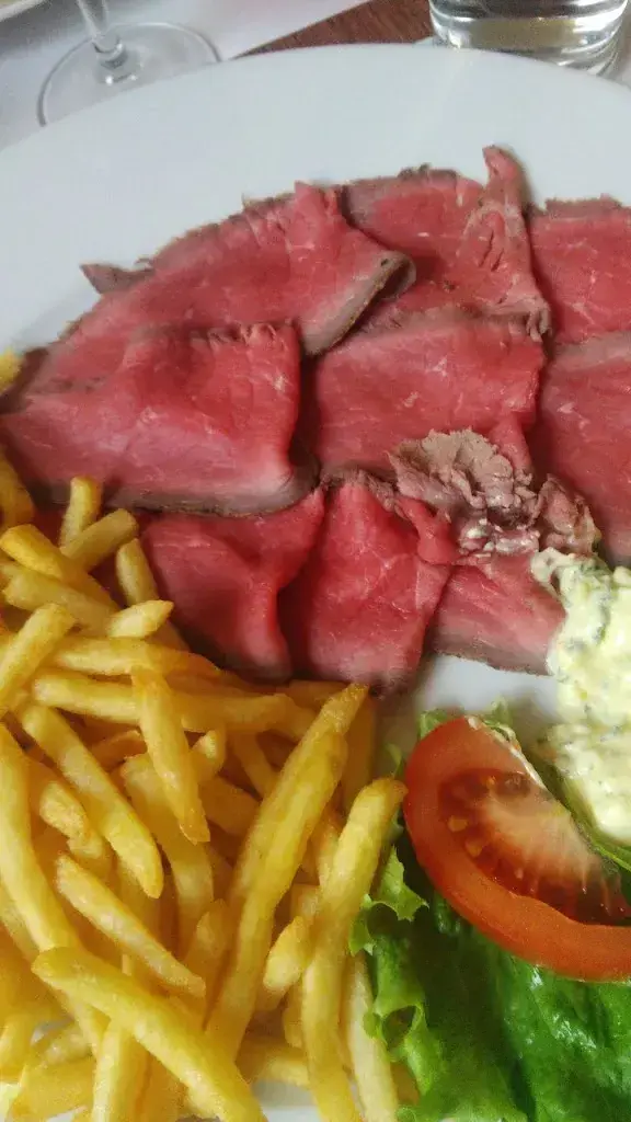 Iris Theurillat_Café Restaurant Les Arcades_Fleurier_review