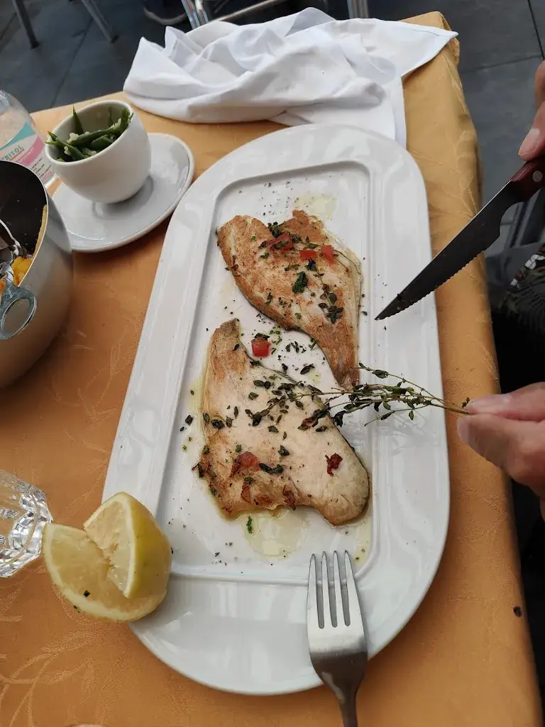 Menu_Café, Restaurant, Pizzeria La frontière_Anières_image_4