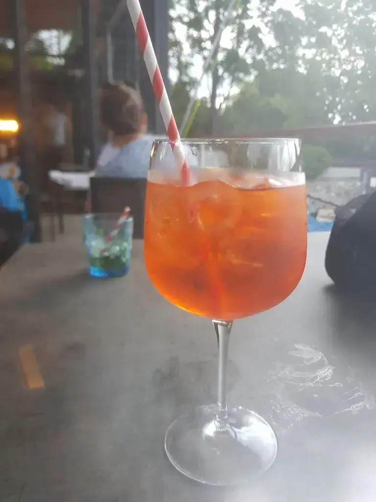 Brasserie Port Saladin restaurant in Bellevue