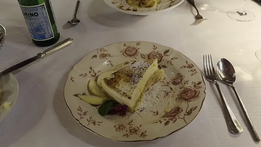 Samuel Johnson_Buffet de la Gare de Céligny_Céligny_review