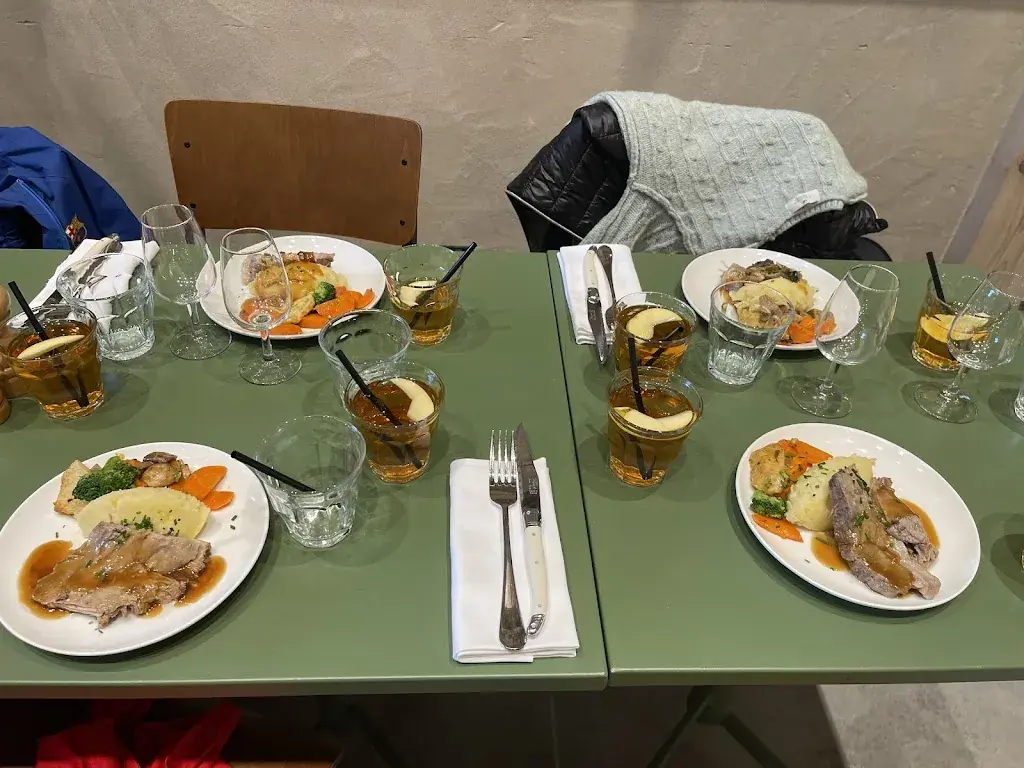 Menü_La Rôtisserie de la Ferme_Collex-Bossy_Bild_7