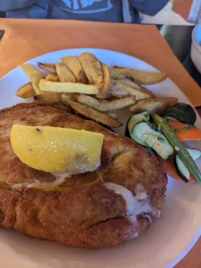 Marina Vergara_La Cantina Chez Marco_Les Acacias_review