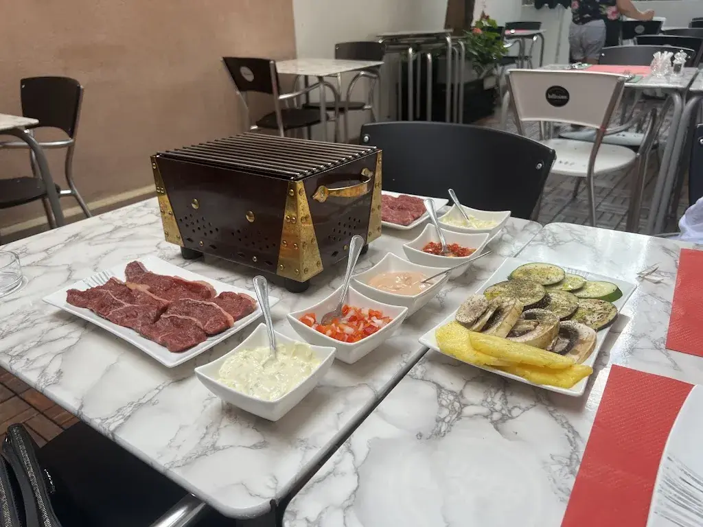 Lydie Perrenoud_Restaurant ACACIA_Les Acacias_review