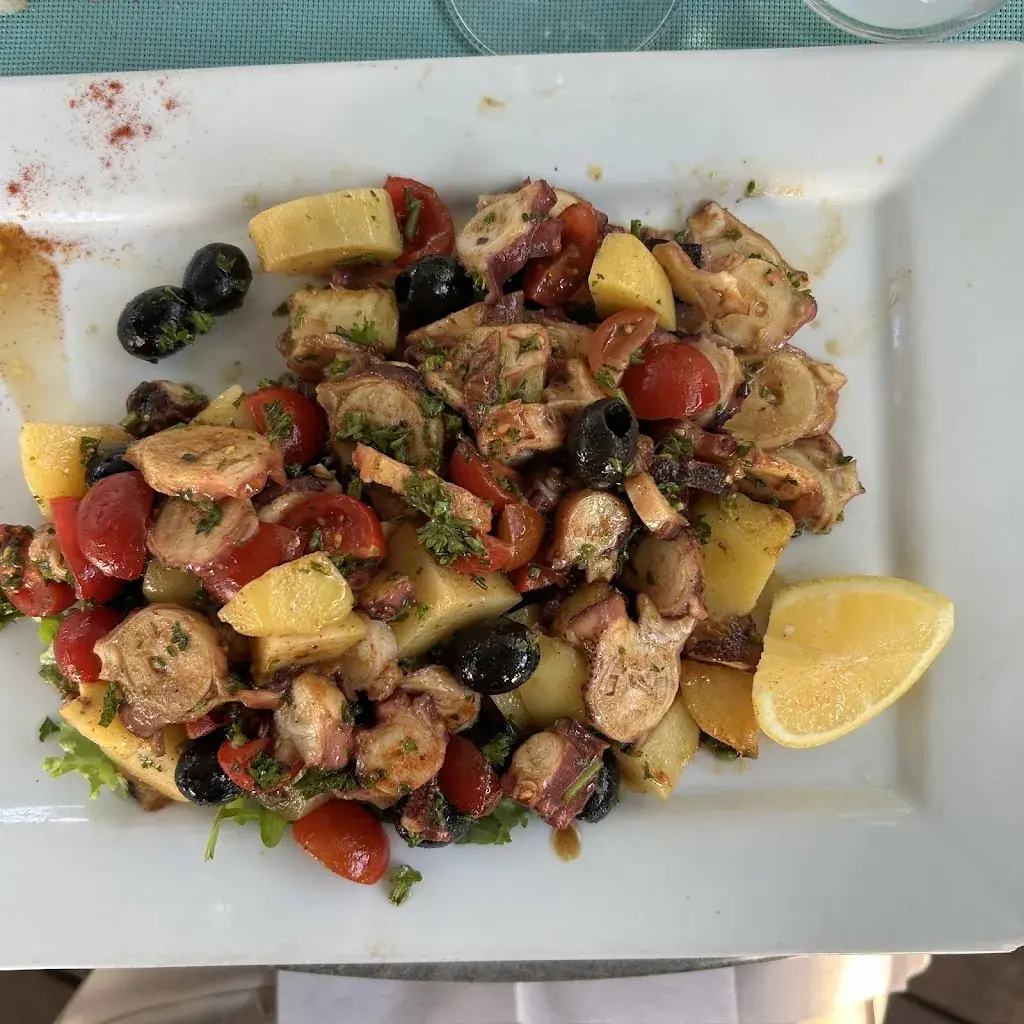 ­윤규리_Le Petit Lac_Corsier_avis