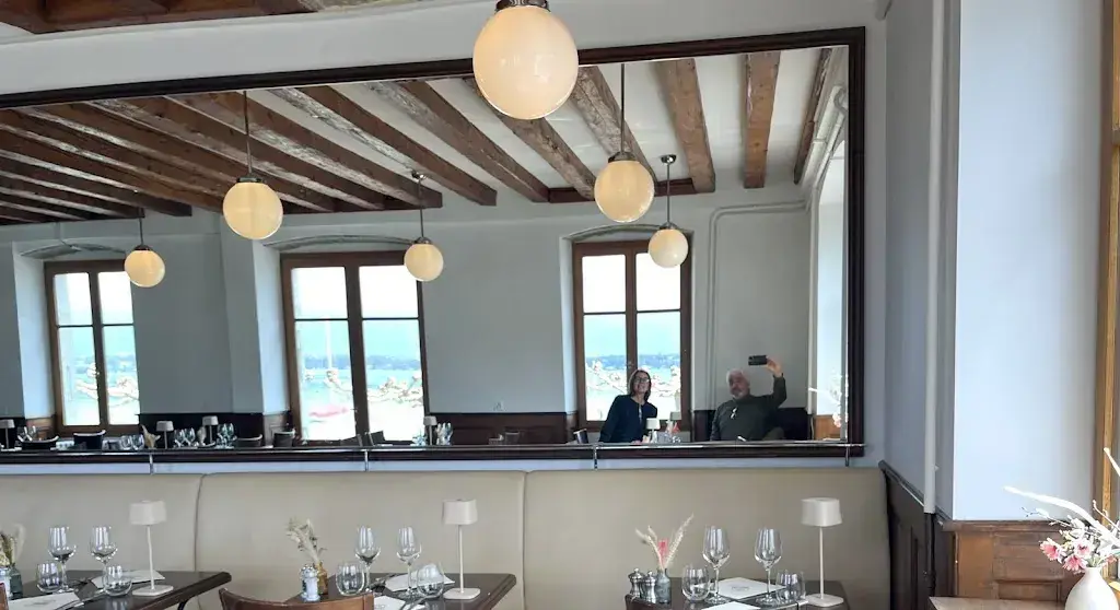 Adam Shaw_La Belotte_Cologny_avis