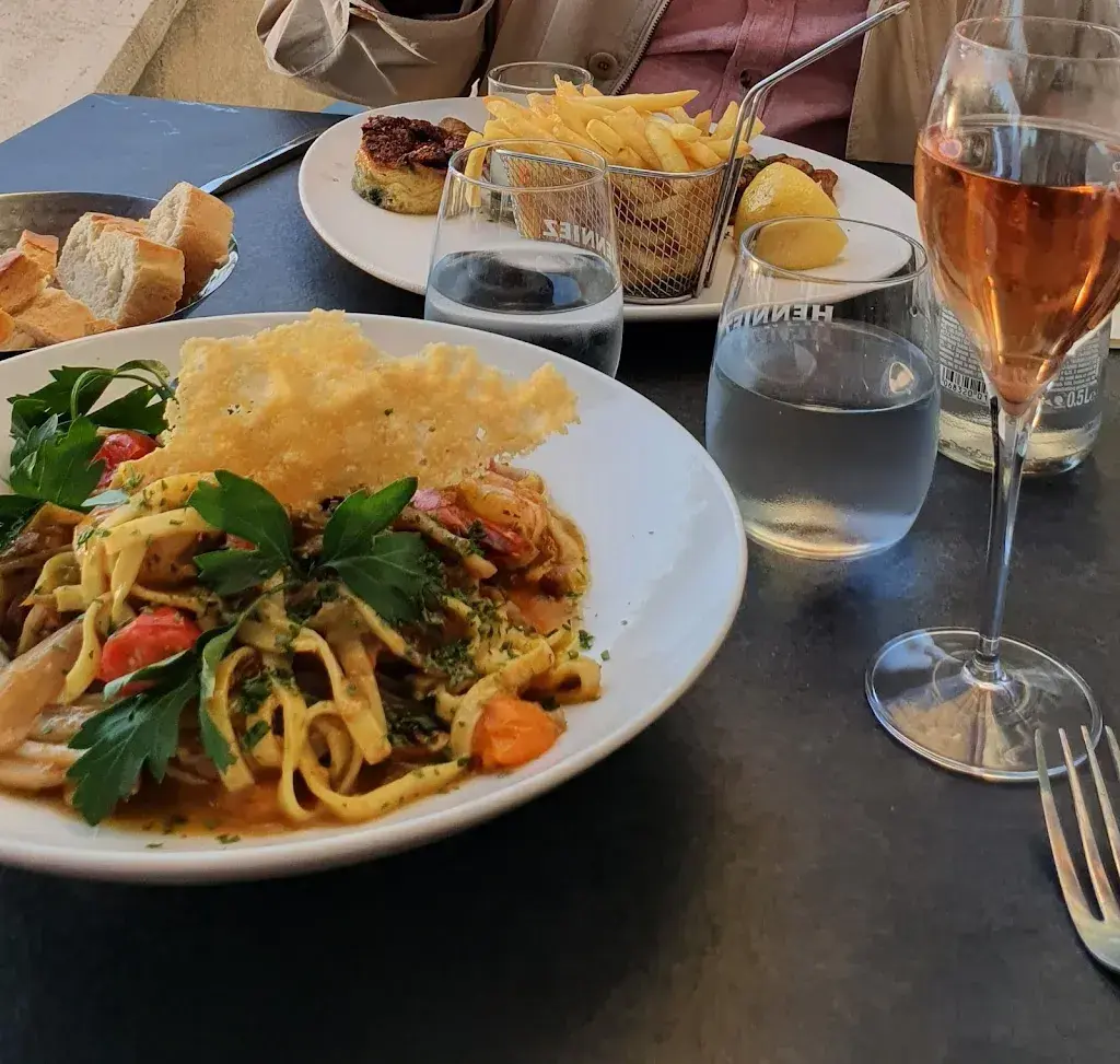 Ursula El-Sanie_La Belotte_Cologny_avis