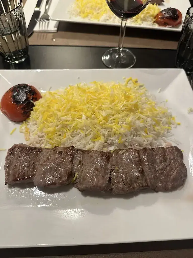 Iman Khosravani_Restaurant Damavand_Vésenaz_review