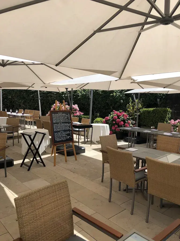 Marina Azizian - BIRBAUM_Restaurant Le Lion d'Or_Cologny_review
