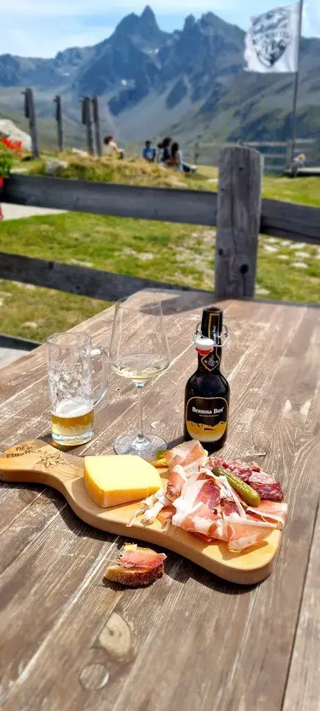 Toni Hänninen_Alp Muottas_Samedan_review