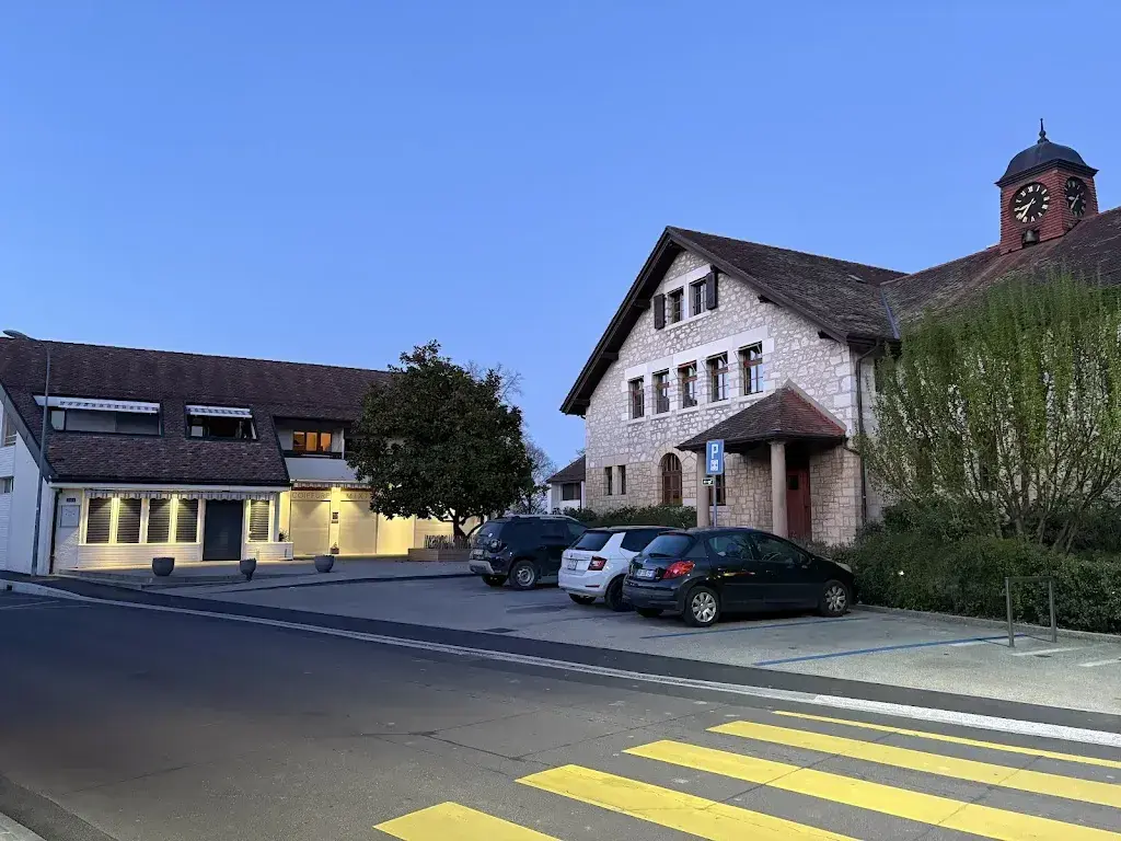 Brian Jae-Soon Hwang_Café-Restaurant Vignoble Doré_Russin_review