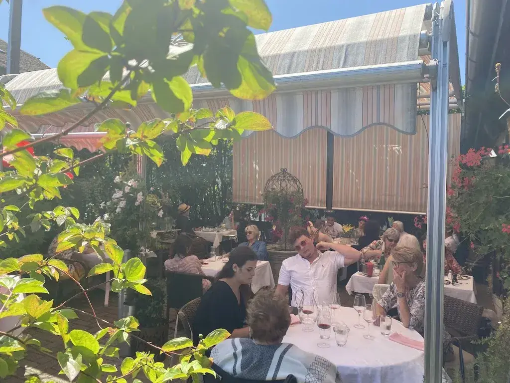 Jerome G_Café-Restaurant Vignoble Doré_Russin_review