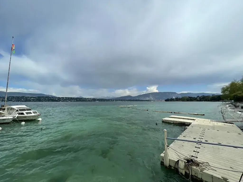 Konstantin Krahtov_Restaurant de la plage Le Reposoir_Pregny-Chambésy_review