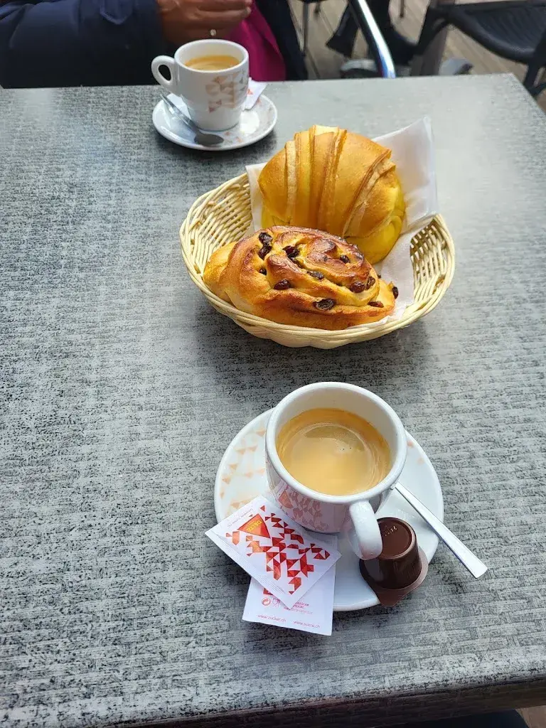 Ewald Van Der Helm_O Bom Gosto (Oak-Bougeries)_Chêne-Bougeries_avis