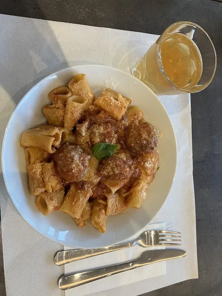 JOSIANE MATTHEY_Dolce & Salato_Chêne-Bougeries_review