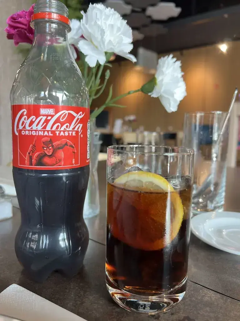 Menu_Octagon by Genecand_Le Grand-Saconnex_image_5