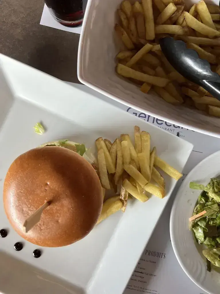 Gundong Lee_Octagon by Genecand_Le Grand-Saconnex_review