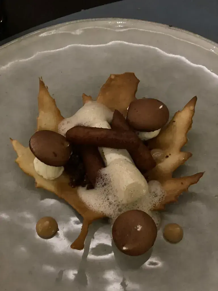 Samantha Wan_La Chaumière_Troinex_reseña