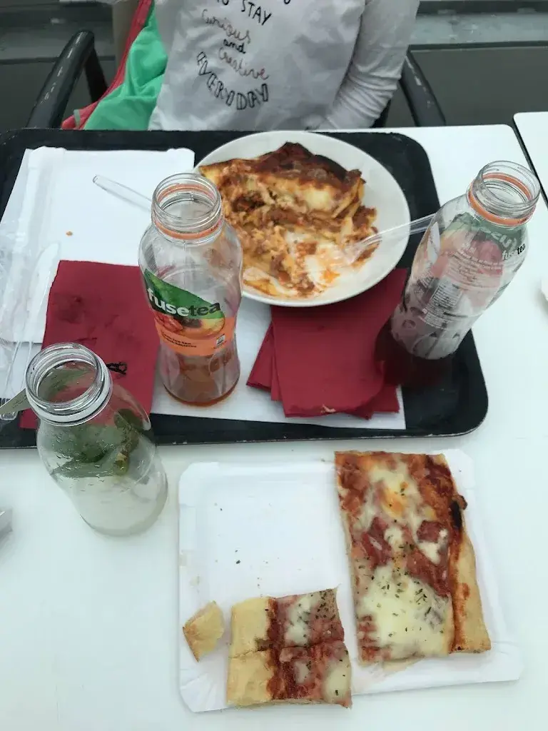 Serge Piguet_Il Forno Foodcourt Genève Aéroport_Meyrin_review