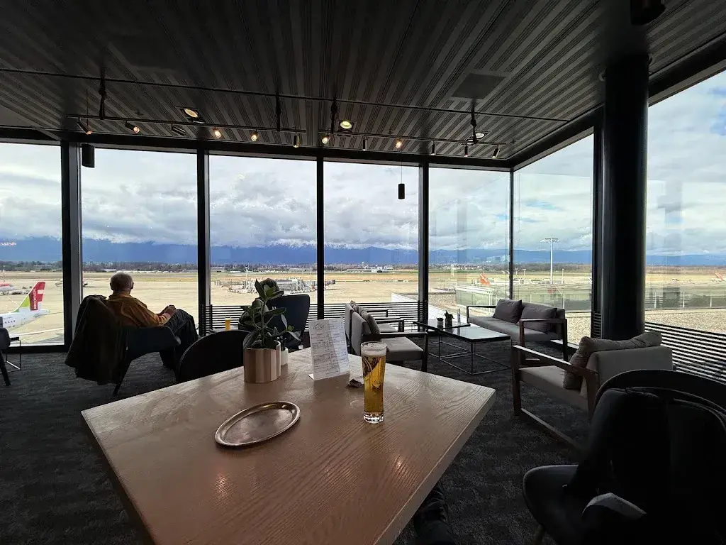 Barney Rhys Jones_Restaurant Le Chef_Geneva_recensione