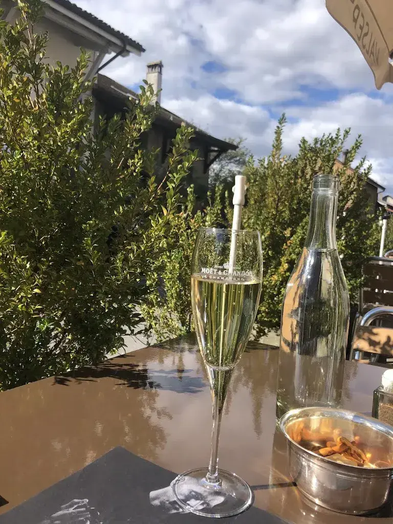 Z Zupp_Restaurant La Croix Fédérale_Hermance_review