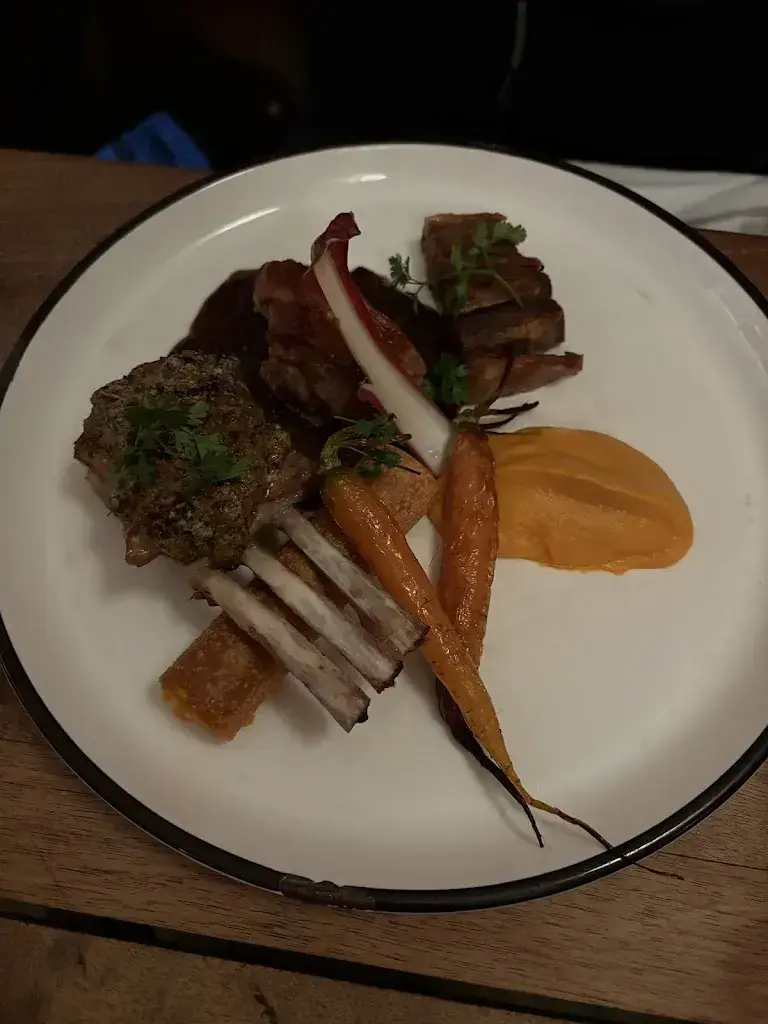 Zeynep Yılmaz_Café Zinette_Lancy_review