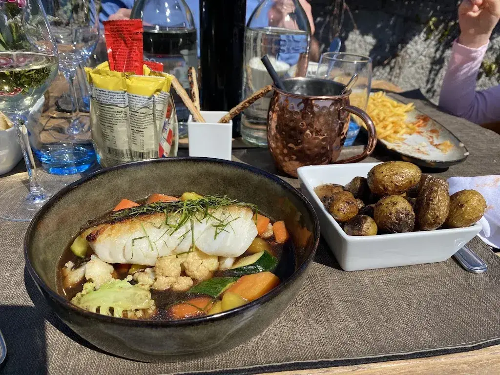 Julia Lamb_Auberge du Cheval Blanc_Meinier_review