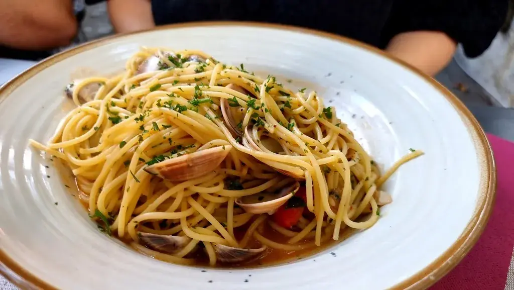 Tudor Leriu_La Petite Vendée_Petit-Lancy_Bewertung