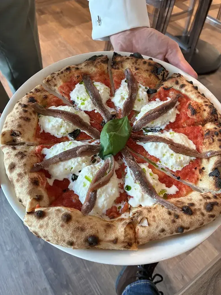 Gianfranco piroli_Nocino Pizzeria_Lancy_review