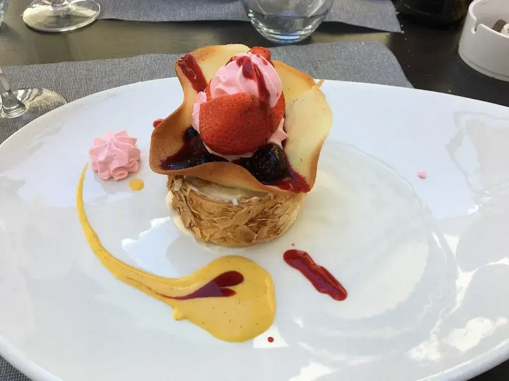 mikal mardas_Café de la Poste Onex_Onex_review