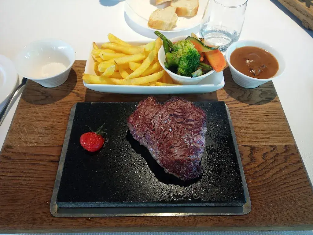 Stéphane Valente_Restaurant de la Piscine du Lignon_Le Lignon_review