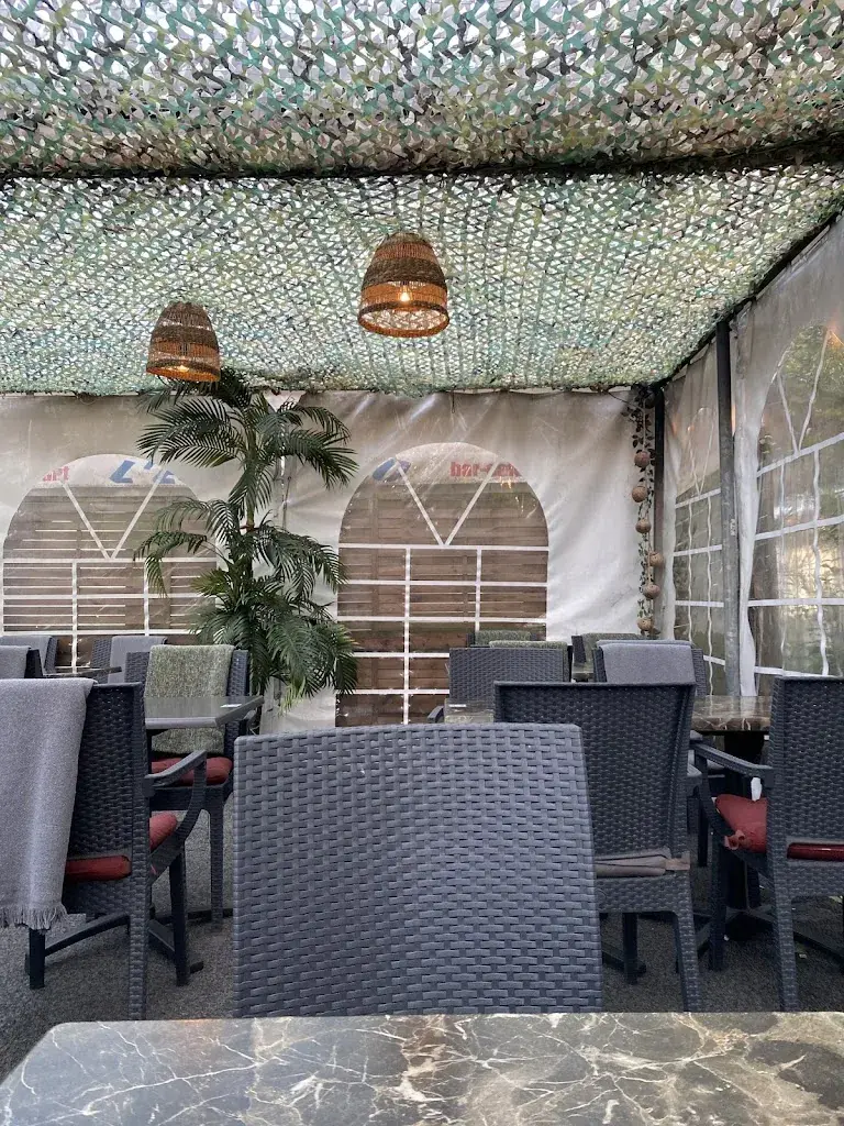 Mohammed Ali_Restaurant Mamasan_Vernier_review