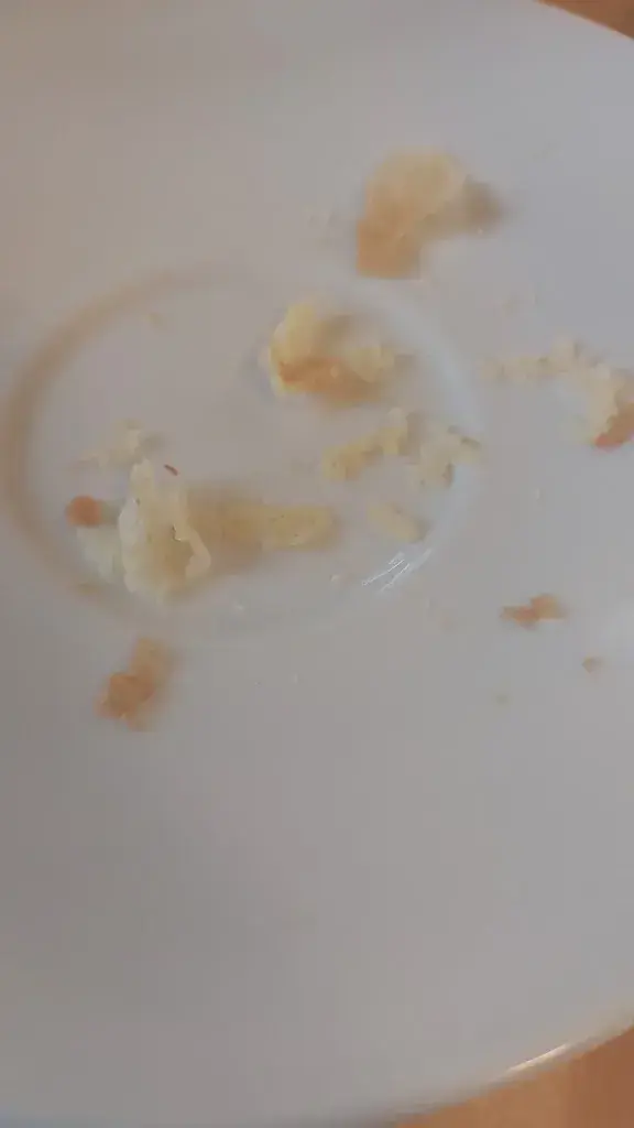 L R_Nénuphar Café | Restaurant_Vernier_review