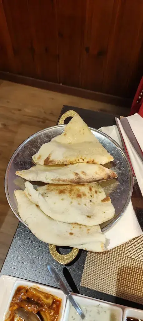 Manu Sonora_MAHI Restaurant_Vernier_review