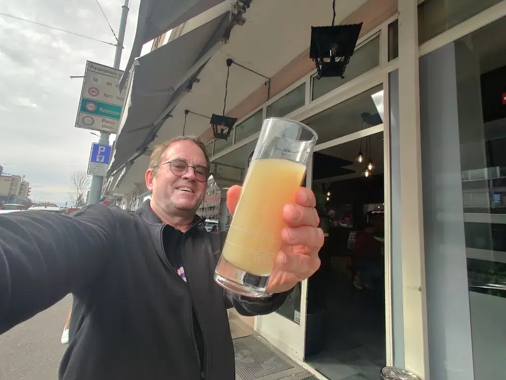 Adam Rogers_Churrasqueira_Thônex_recensione