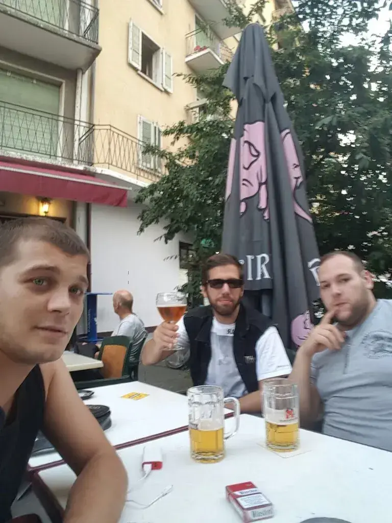 Elvis Dragon_Palais des Bières , chez le libanais_Thônex_review