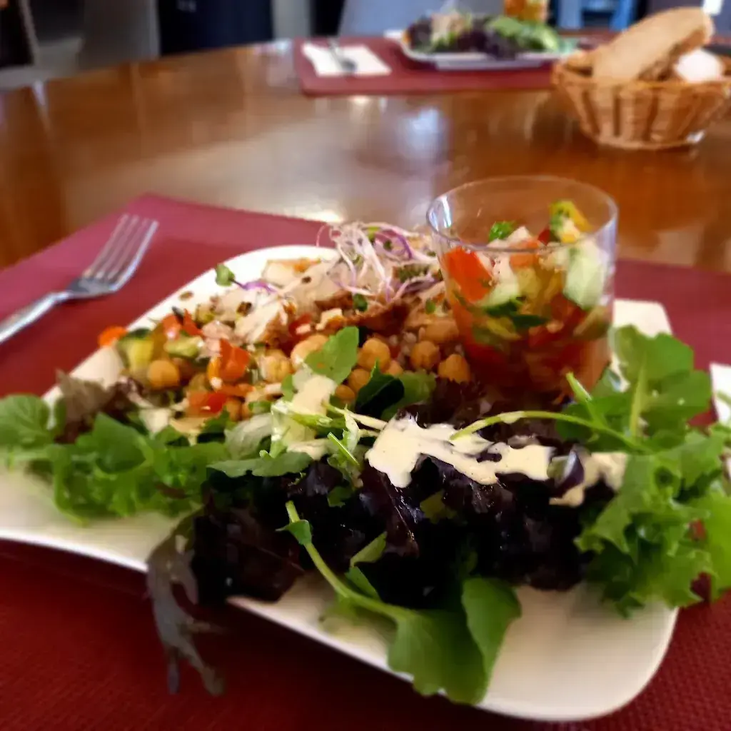 Mathieu Schaffter_Café Le Molière_Delémont_review