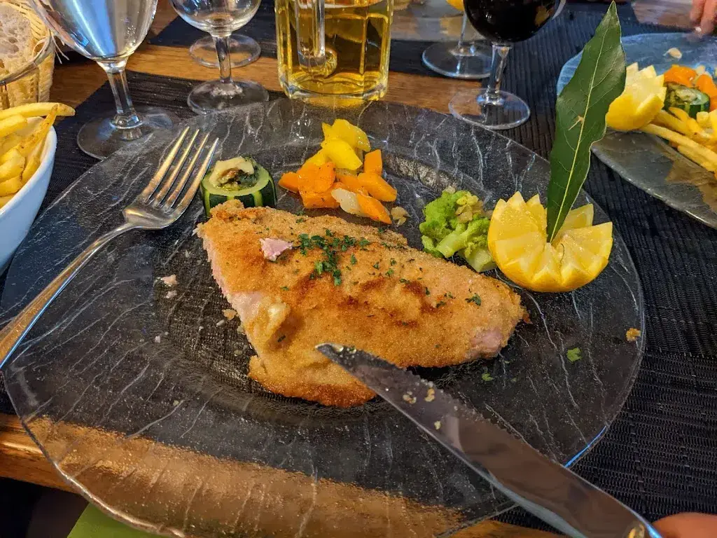 Ian Whelan_Café de Mategnin_Meyrin_review