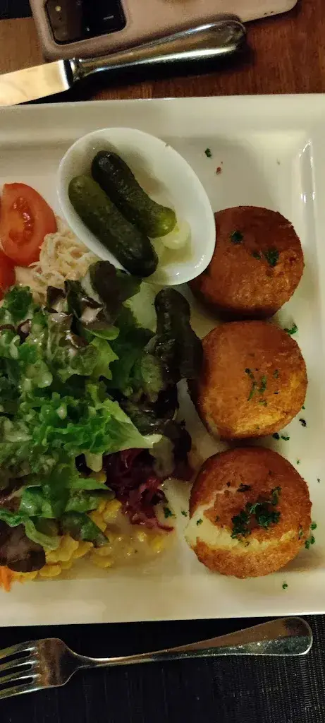 Gerald Muriel _Café de Mategnin_Meyrin_review