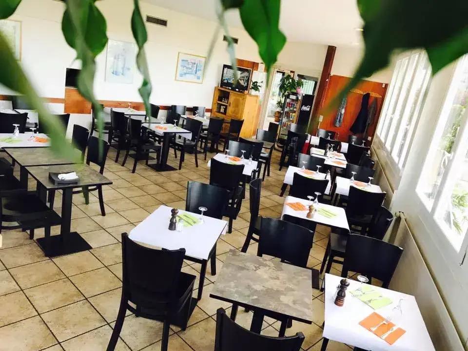 Pierre Niederhauser_Restaurant Sur L'pouce, Sadiki_Meyrin_recensione