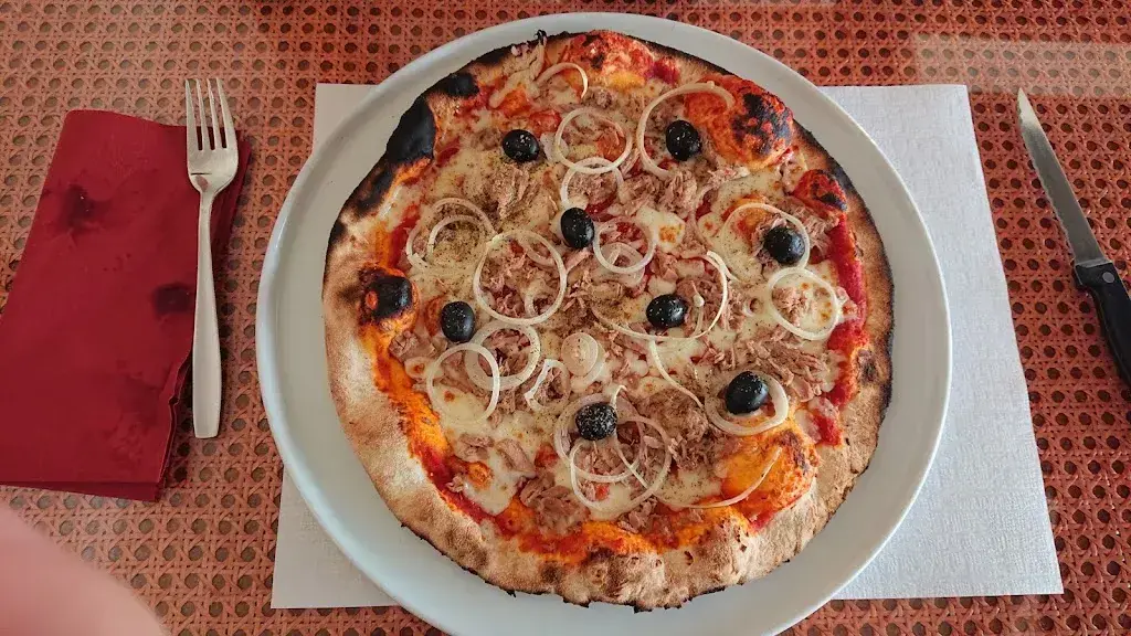 Menu_Restaurant Pizzeria Le Yacht chez Miha_Soyhières_image_7