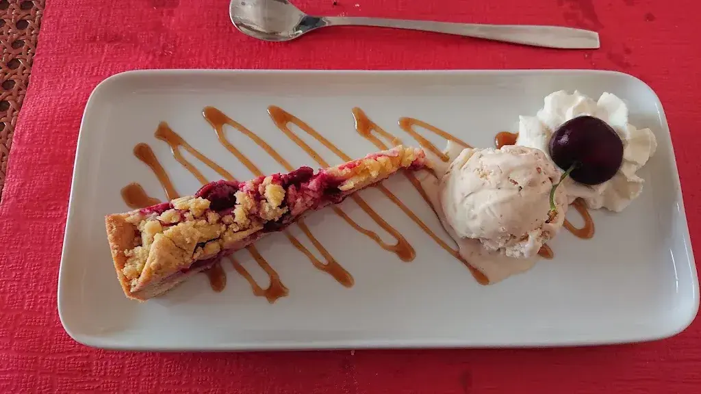 Menu_Restaurant Pizzeria Le Yacht chez Miha_Soyhières_image_9