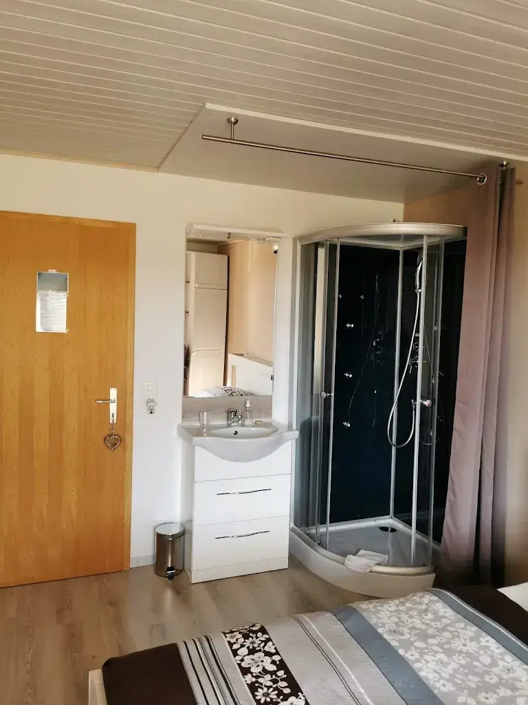 Tania Naneva_Auberge de la Gare_Montfaucon_review